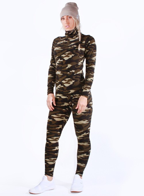 Camouflage base layer top